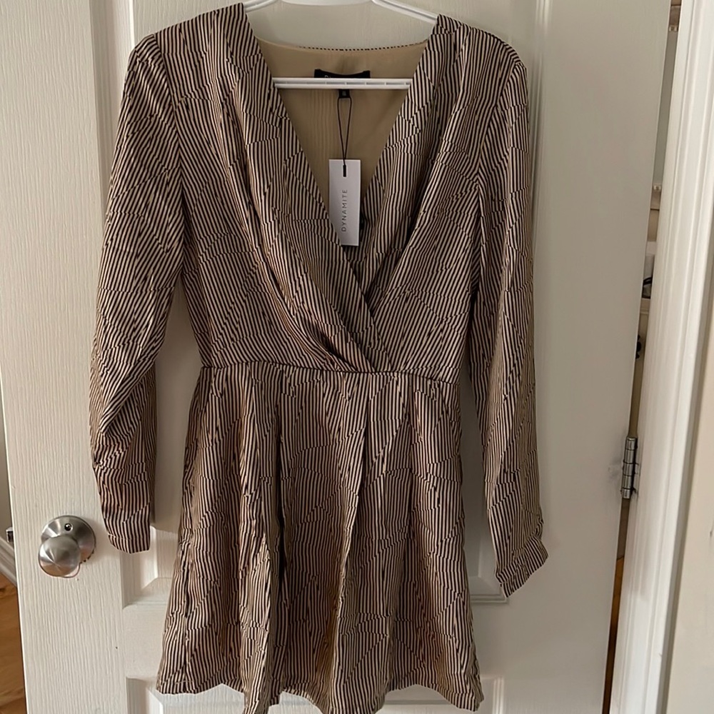 Dynamite dress - Picture 3 of 5